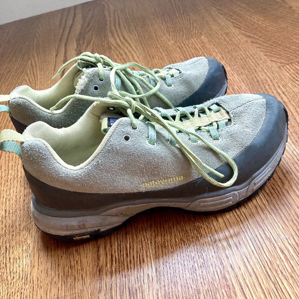 Patagonia women's size 7 1/2 hiking shoes